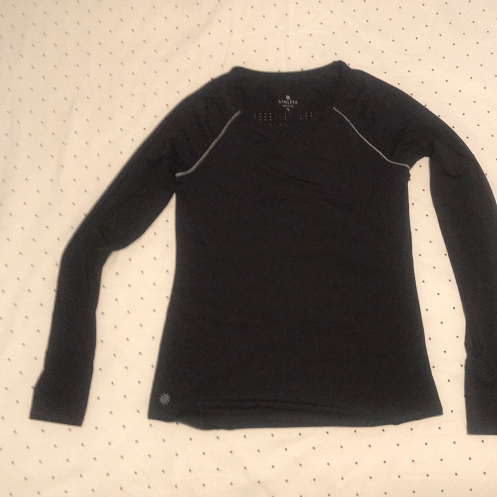 Athleta Black Long Sleeves Thumb Hold Workout Top